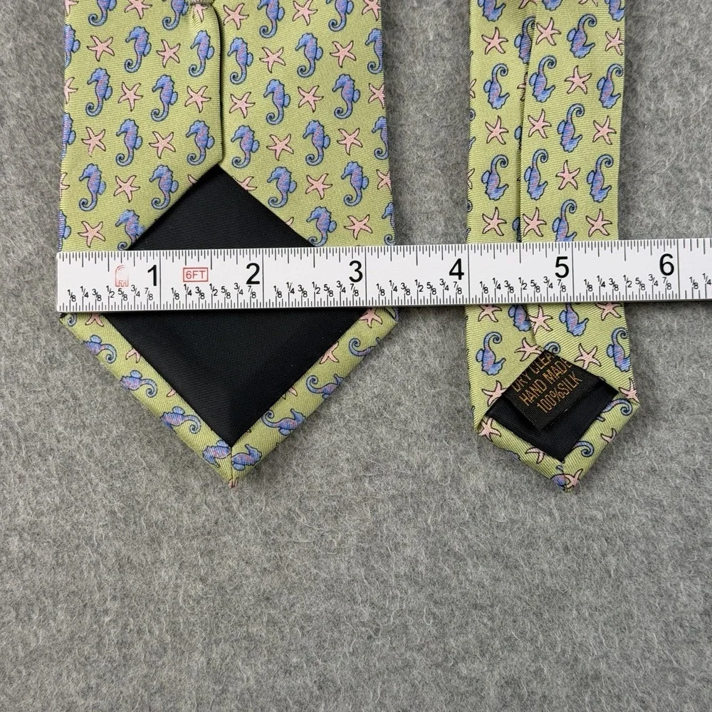 Vintage Alynn Neckwear Silk Seahorse Starfish Novelty Tie Green Handmade 60x3.25